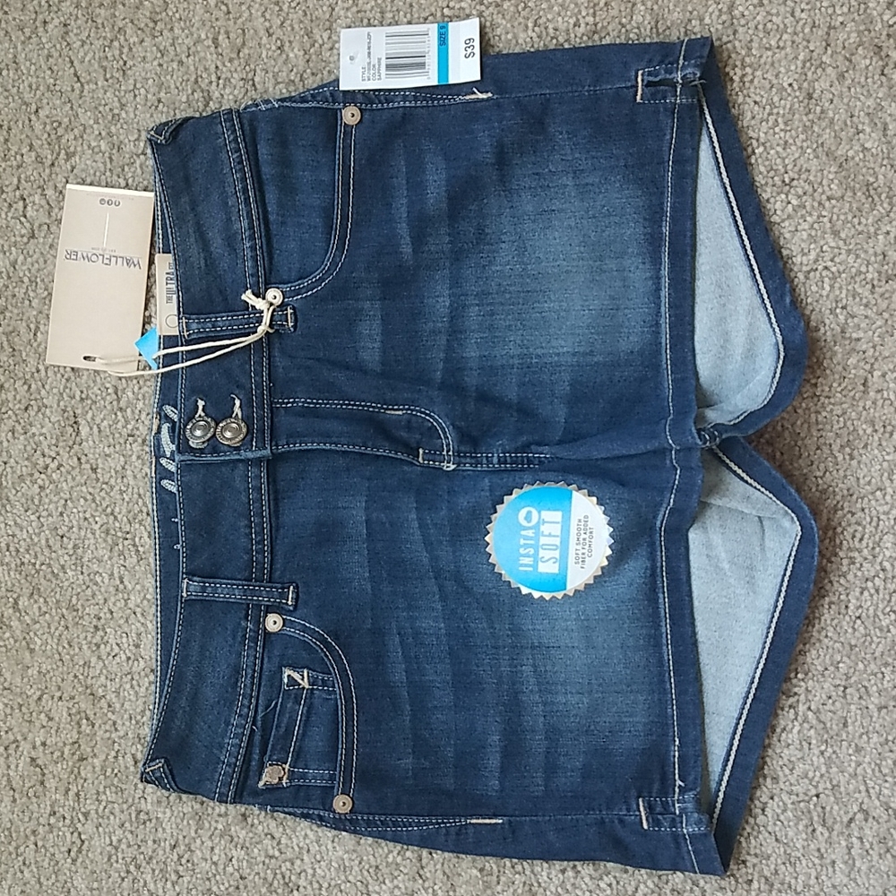 Junior's Wallflower Jean Shorts, Size 9